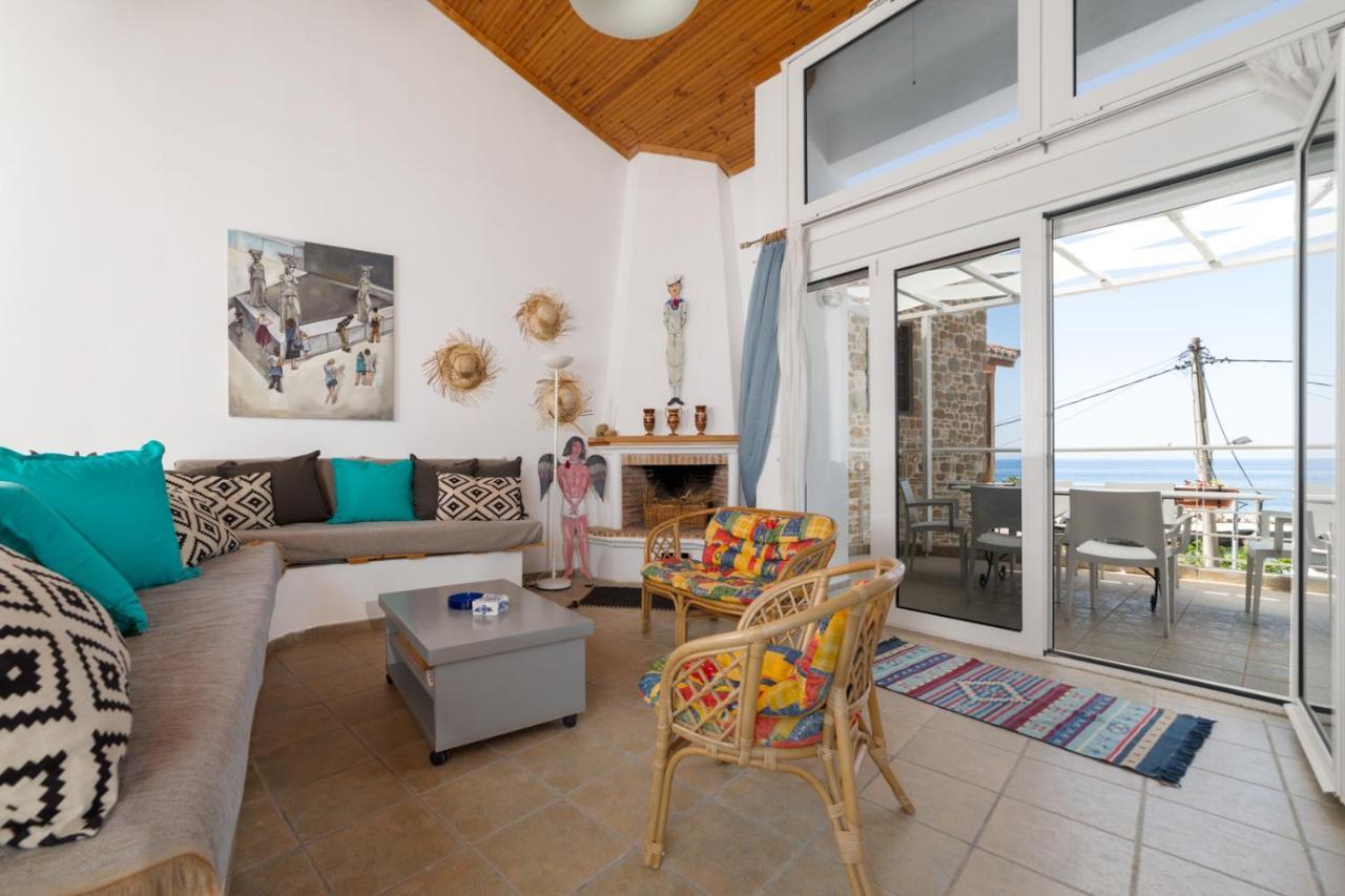 The Ocean Beach House Appartement Agia Paraskevi  Buitenkant foto